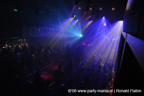 081102_022_sneakerz_partymania