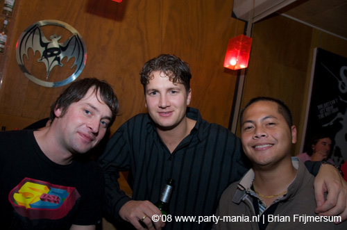 081108_002_silly_symphonies_partymania