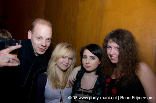 081108_004_silly_symphonies_partymania