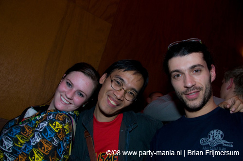 081108_030_silly_symphonies_partymania