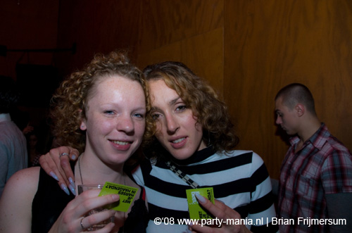081108_050_silly_symphonies_partymania