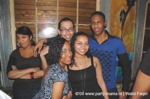 081115_058_havana_partymania