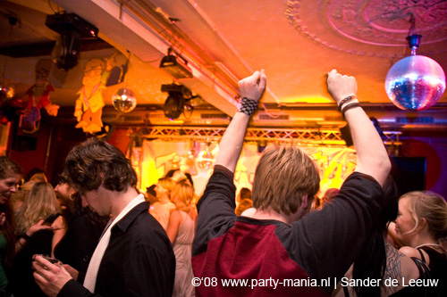 081130_002_glitterclub_partymania