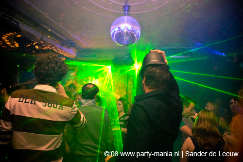 081130_050_glitterclub_partymania