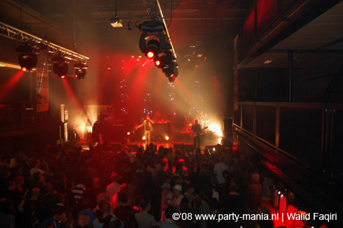 081210_062_right_now_partymania