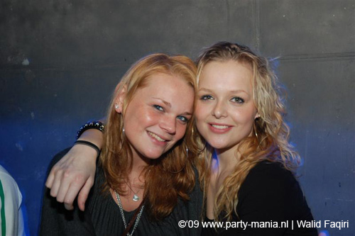090306_015_streamers_paard_partymania