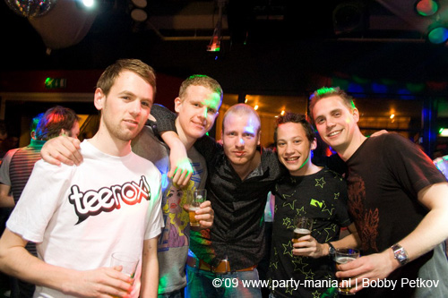 090411_023_madhouse_partymania