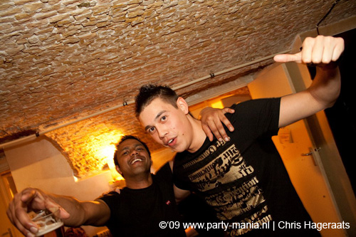 090412_039_remy_onefour_partymania