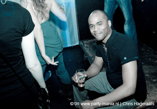 090412_072_remy_onefour_partymania