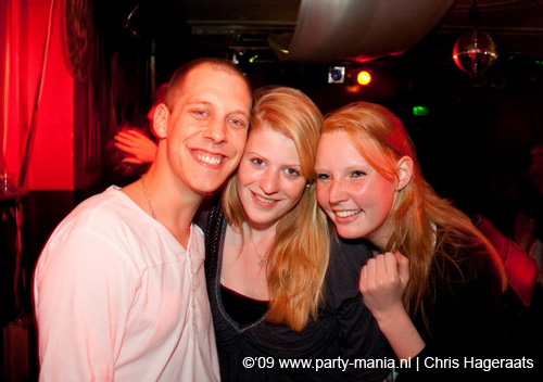 090428_007_mellow_moods_partymania