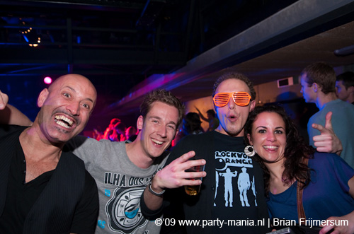 090429_022_90s_now_paard_partymania