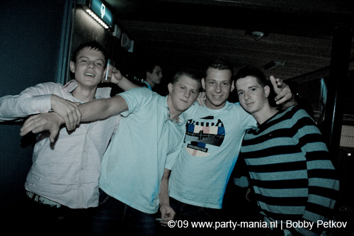 090521_069_franchise_partymania