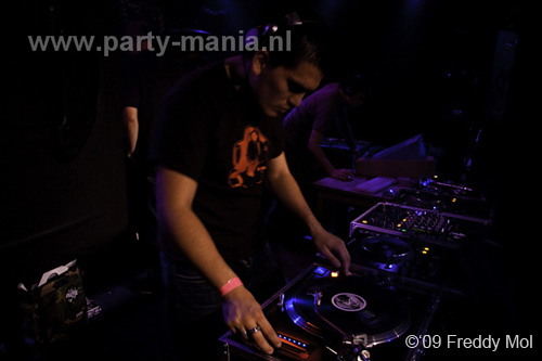 090904_012_musicon_partymania