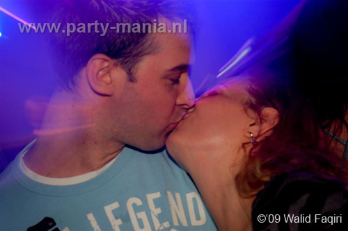 091023_000_90s_now_partymania