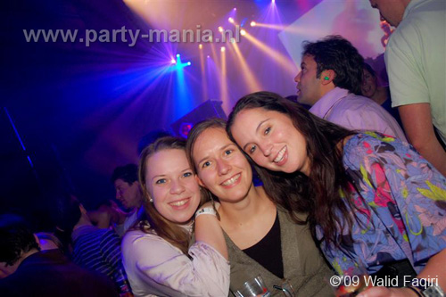 091023_036_90s_now_partymania