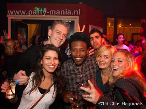 091116_026_red_monday_partymania