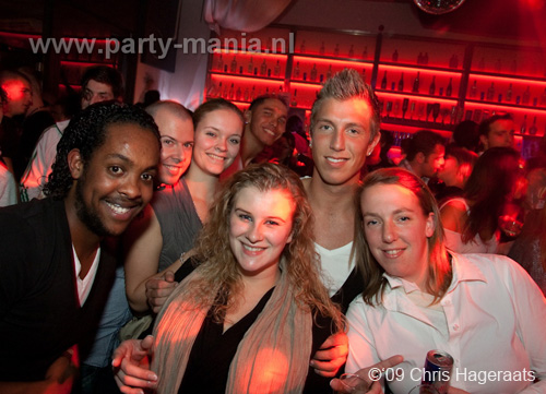 091116_042_red_monday_partymania