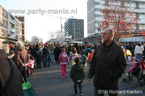 091121_038_intocht_sinterklaas_leyweg_partymania