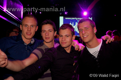 091217_008_xxlmas_party_partymania