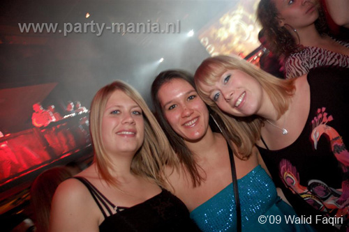 091224_050_los_partymania