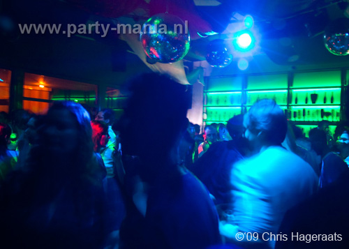 100109_010_tjek_de_tek_partymania