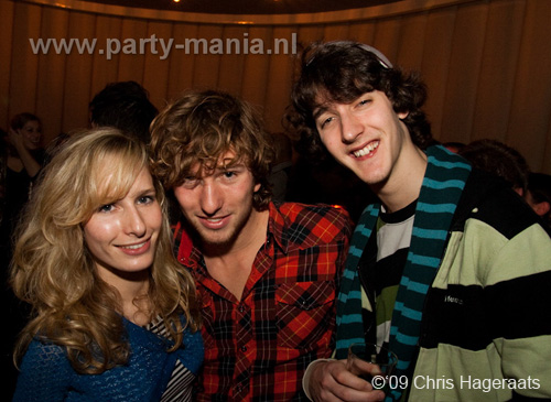 100109_053_tjek_de_tek_partymania
