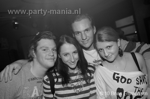 100122_081_glitterclub_partymania