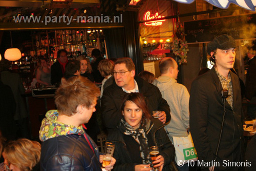 100302_066_vekiezingsnach_denhaag_martin_partymania