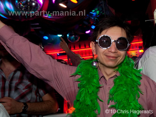 100326_044_expats_disco_partymania