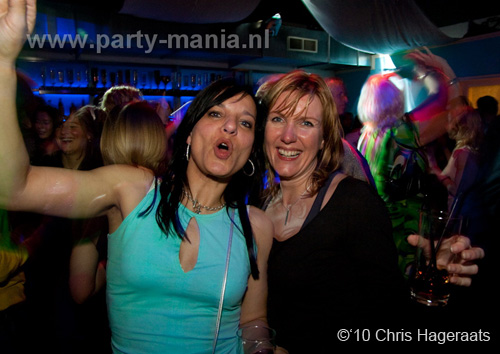 100326_052_expats_disco_partymania