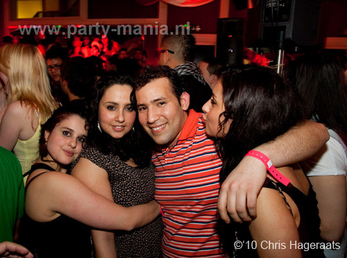 100402_091_i_love_college_partymania