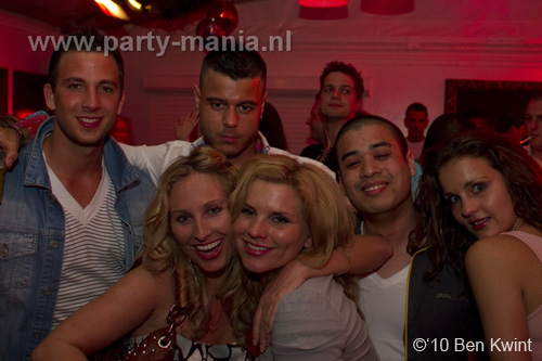 100424_085_los_partymania