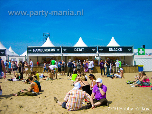 100605_044_royal_beach_partymania