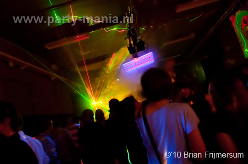 100611_028_small_festival_partymania