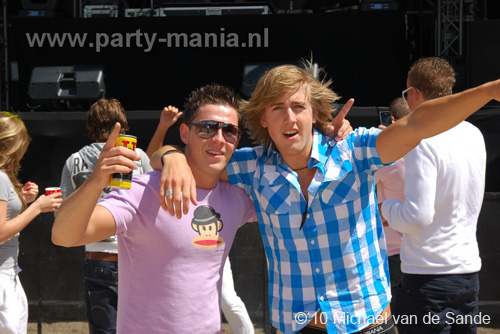 100612_014_franchise_outdoor_partymania