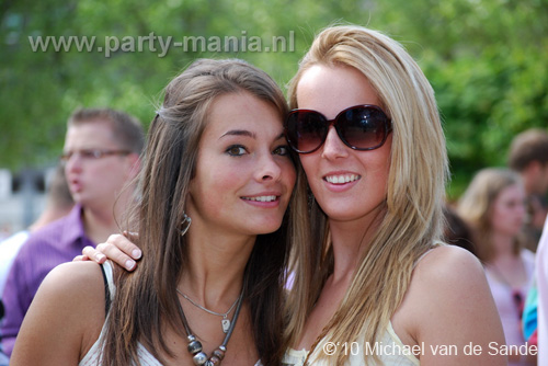 100612_061_franchise_outdoor_partymania