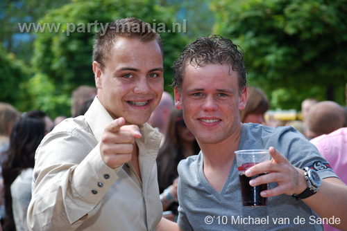 100612_078_franchise_outdoor_partymania