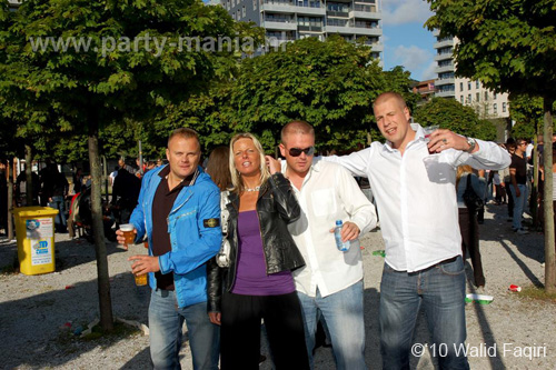 100612_065_franchise_outdoor_partymania