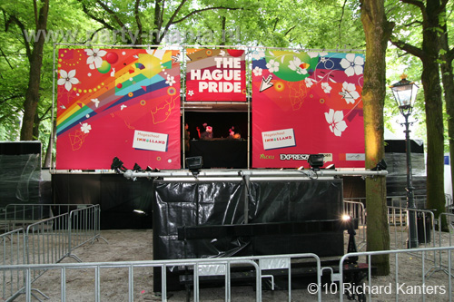 100612_004_the_hague_pride_partymania