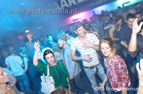 100910_072_90s_now_partymania