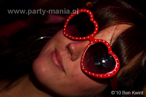 100918_072_los_partymania