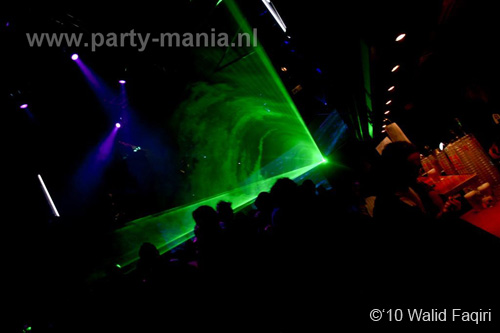 101008_018_mutesounds_partymania