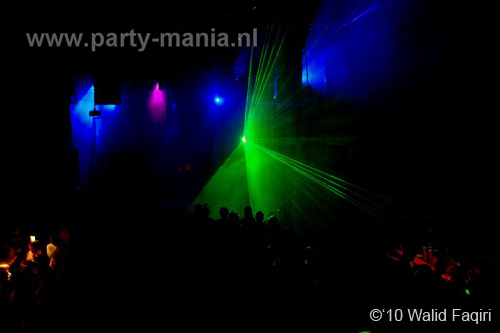 101008_051_mutesounds_partymania