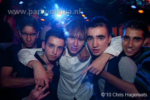 101021_047_punk_partymania