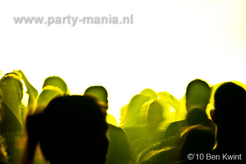 101106_059_warrenfellow_vs_remy_partymania
