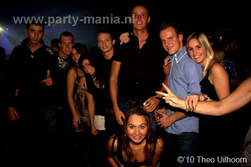 101113_089_los_partymania