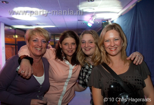 101204_030_pump_up_the_base_partymania