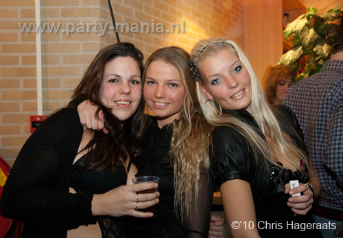 101204_031_pump_up_the_base_partymania