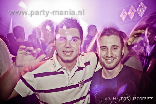 101224_009_los_partymania