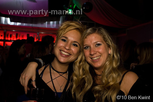 110108_022_it's_all_about_friends_partymania